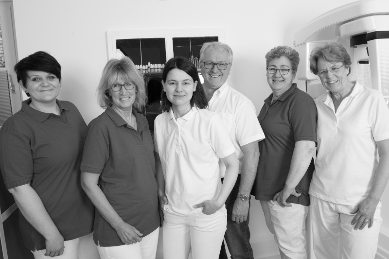 Team der Praxis Zahnärzte-Alstertal MVZ GmbH